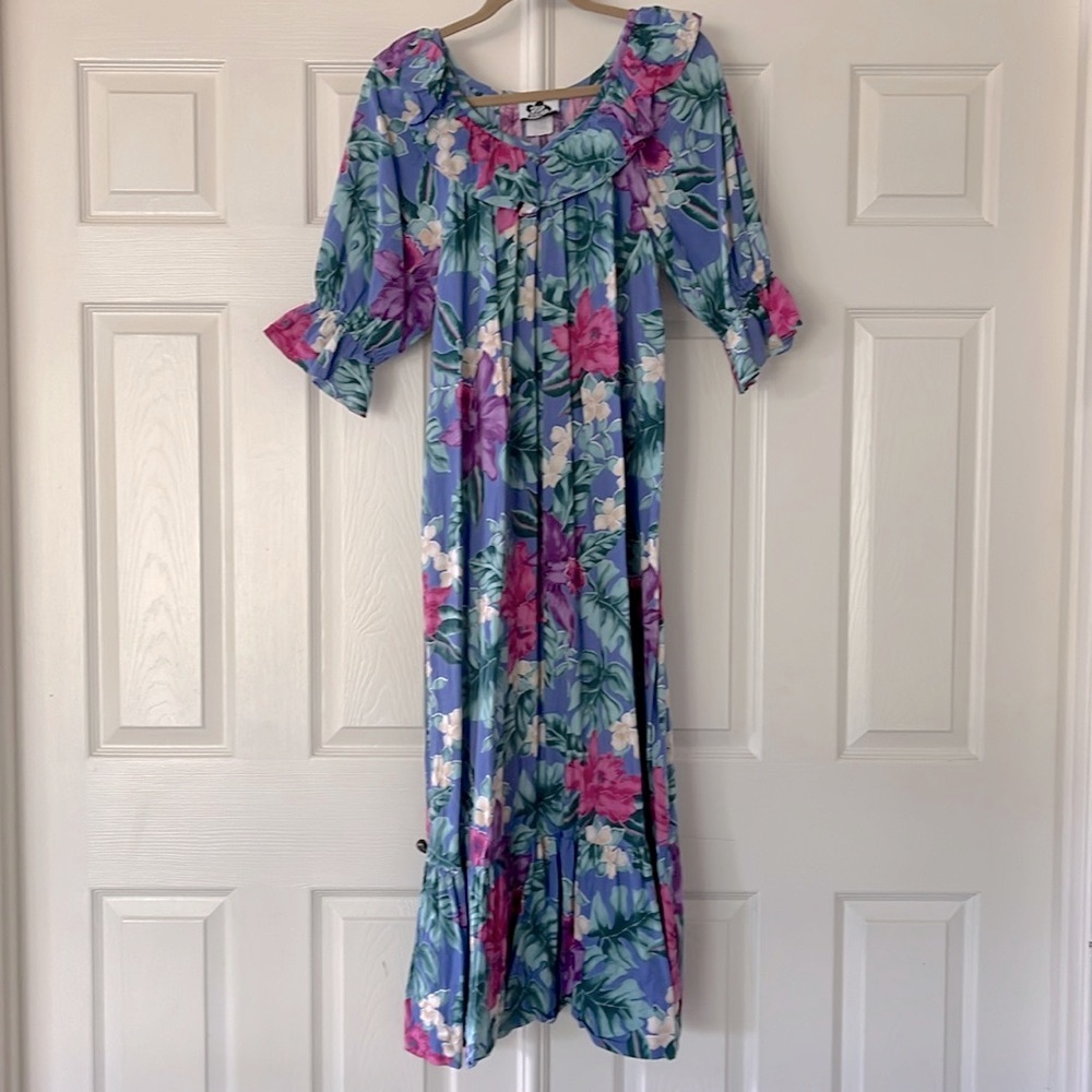 Vintage Hilo Hattie Hawaiian Floral Ruffle Dress Halloween